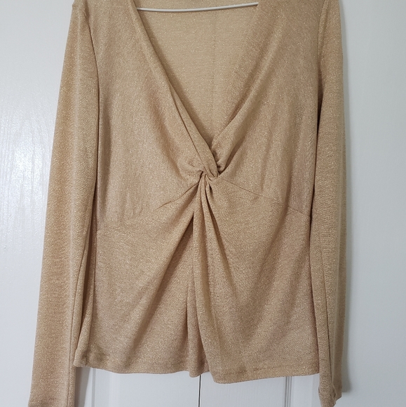 Top like new XS size - Picture 1 of 3